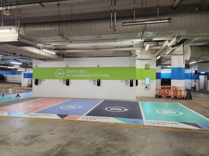 +WOO 置富嘉湖二期停車場