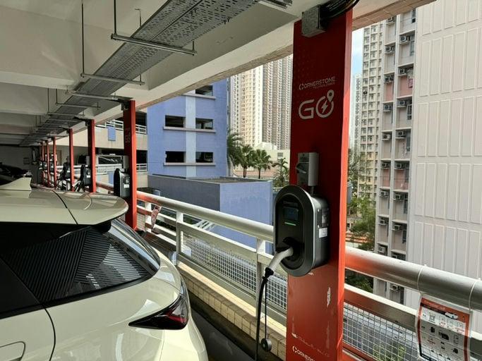 天水圍 T Town South Cornerstone Go 中速充電站
