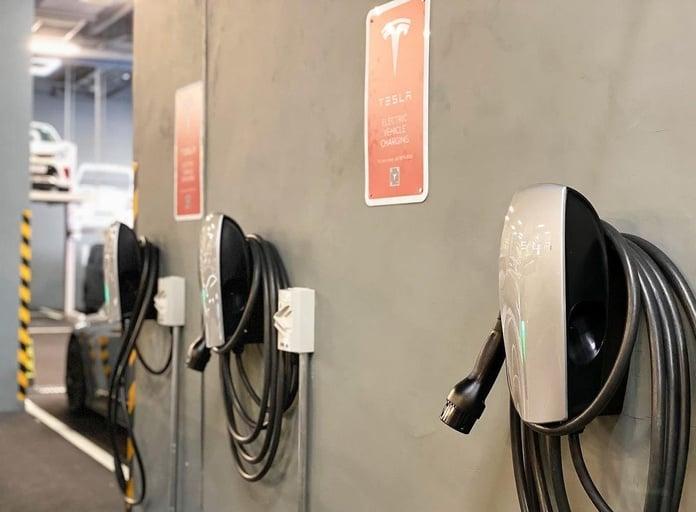 建發里4 號 目的地充電站