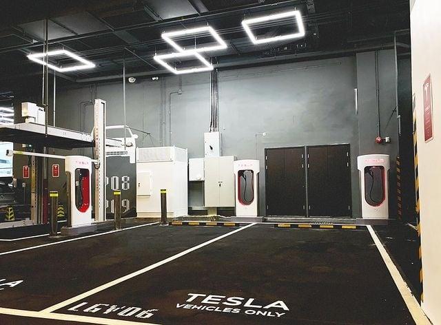 建發里 Lane Up V3 超級充電站
